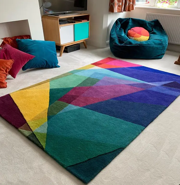 Kaleidoscope Rug paired with "Givery" by Annie Sloan Chalk Paint