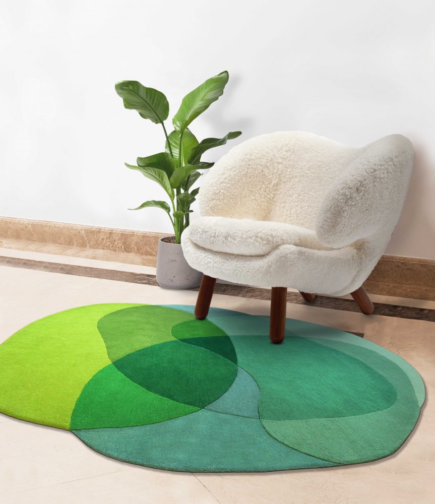 Finn Juhl's Pelican chair paired with our Jellybean Lime Rug